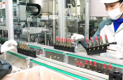 東方美谷迎盛會 國際化妝品大會在奉賢開幕，引領(lǐng)行業(yè)技術(shù)新浪潮